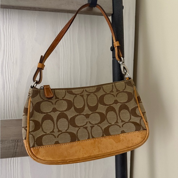 Vintage Coach monogram J1J 6094 small baguette Women's Bag Tan 2001 - Picture 1 of 5